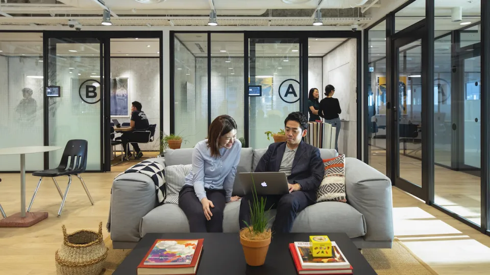 WeWork Sannomiya Plaza East banner
